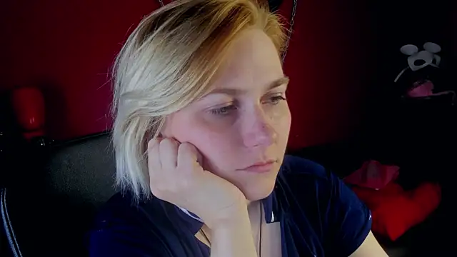 AliceMaurik webcam