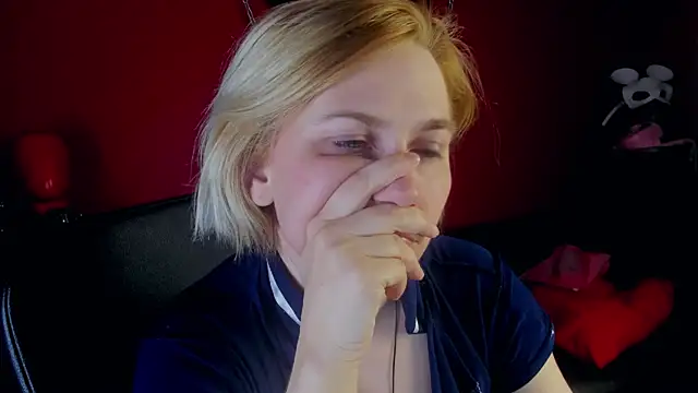 free sex cam live AliceMaurik