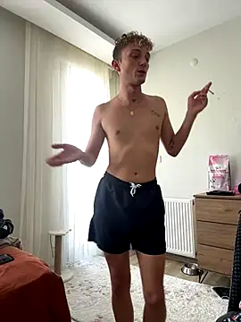 Turkishleo webcam
