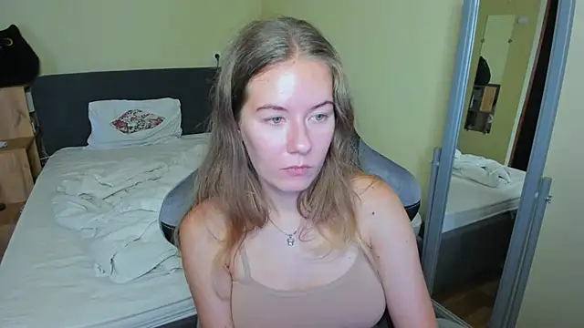 EmilyPaw webcam