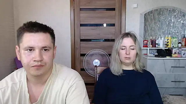 Kristy-Max webcam