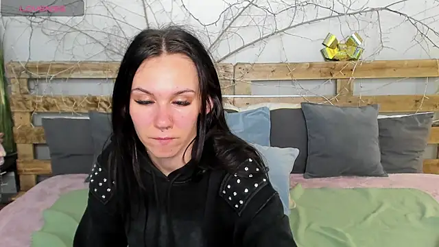 Kitty_Miaaa webcam