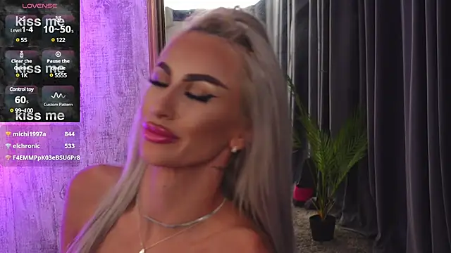 karlabart - KarlaBart's free webcam - UK Sex Cams