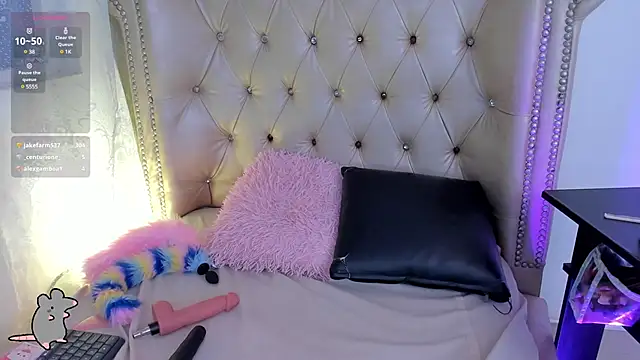 AlexaFoxy18