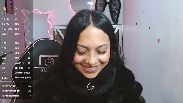 chleo_tay