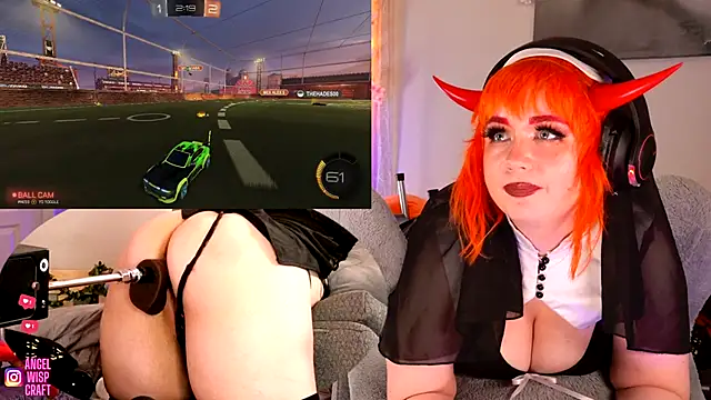 Angel-Lewd-Cake webcam