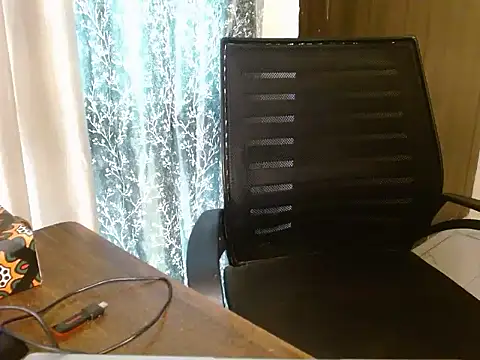 Its_RuhiN webcam