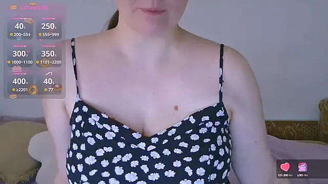 ChubbyMaia webcam