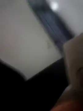 Jujue77656 webcam