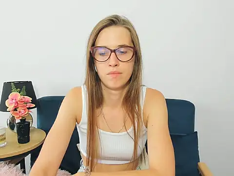 BellaGorgeous webcam