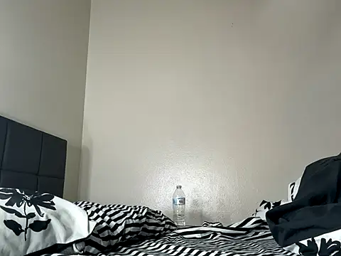 kylieeekk1 webcam