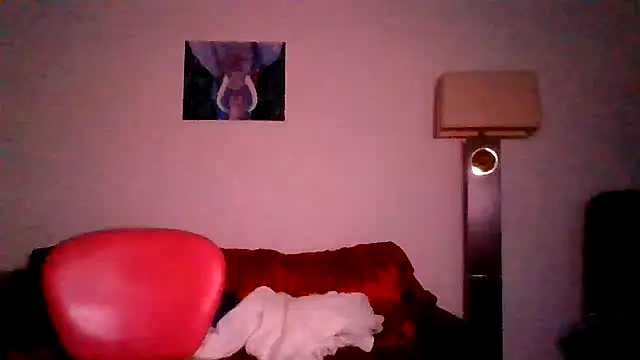 BigTitBarbie68 webcam