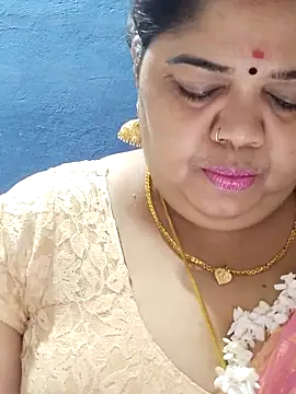 tamilthanushri webcam