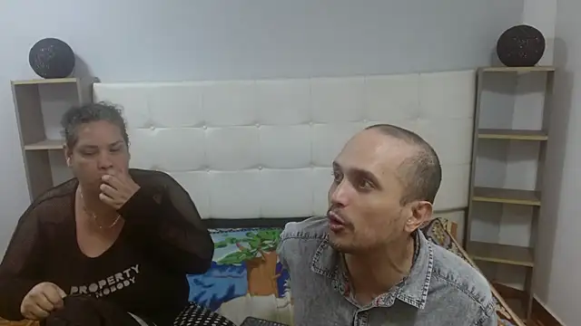 Candy_and_Jh0n webcam