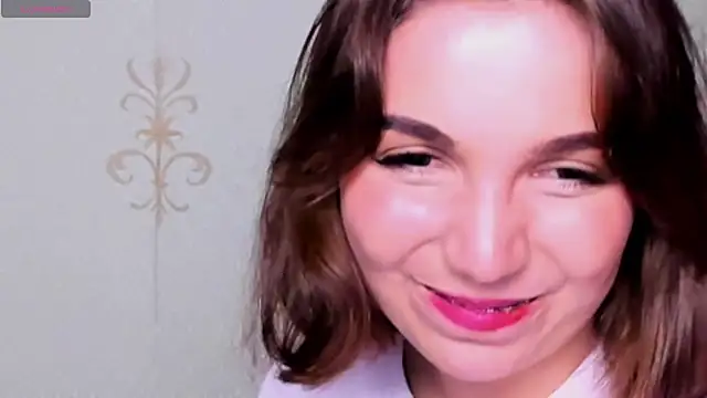 KindHazelHere_ webcam