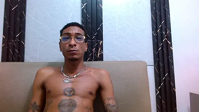 Jose_Smoke webcam