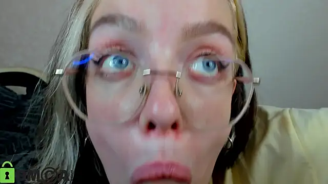 R0cket_bunny webcam