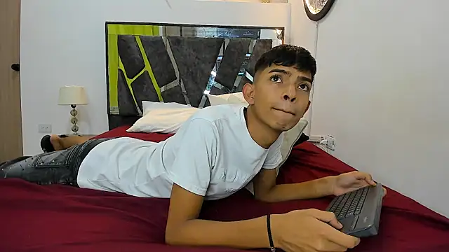 PRETTY_SEX1 webcam