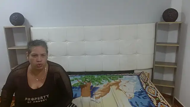 Candy_and_Jh0n webcam