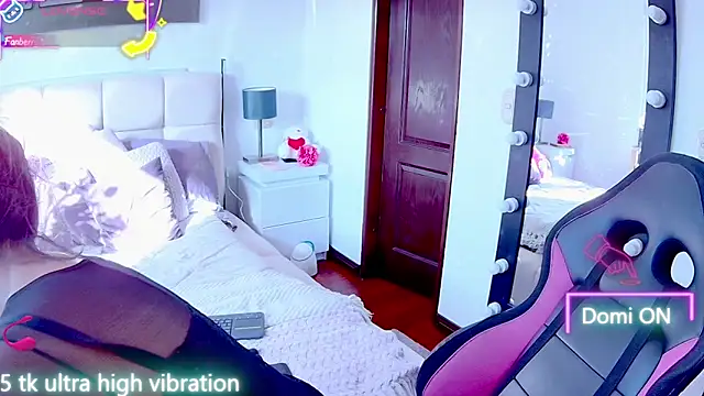 EvelinaGrey webcam