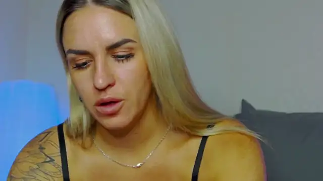 SofiJames webcam