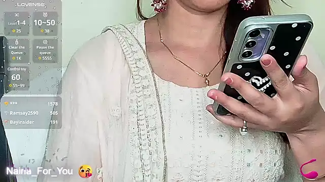 Naina_For_You webcam