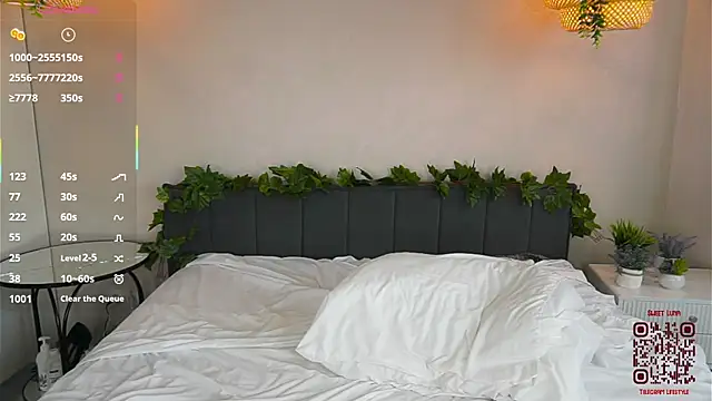 ConstanceHelms webcam