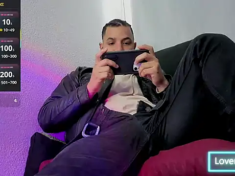 ernesto-rodriguez82 - Ernesto-Rodriguez82's free webcam - UK Sex Cams