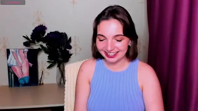 KindHazelHere_ webcam