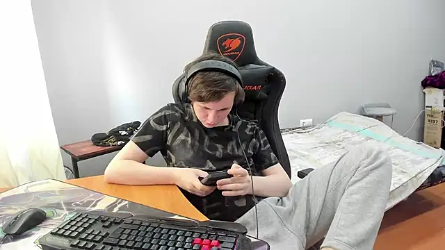 iliaskrislove webcam