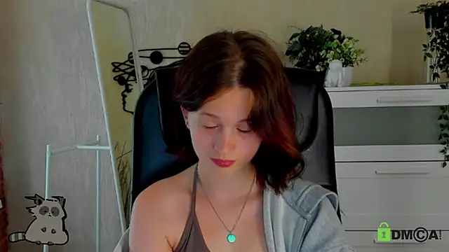 Alina_Mills webcam