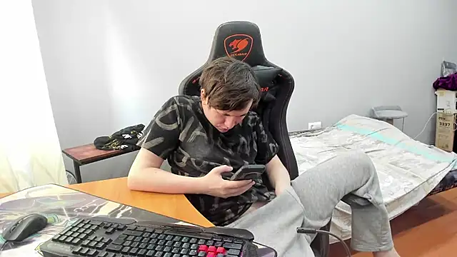 iliaskrislove webcam