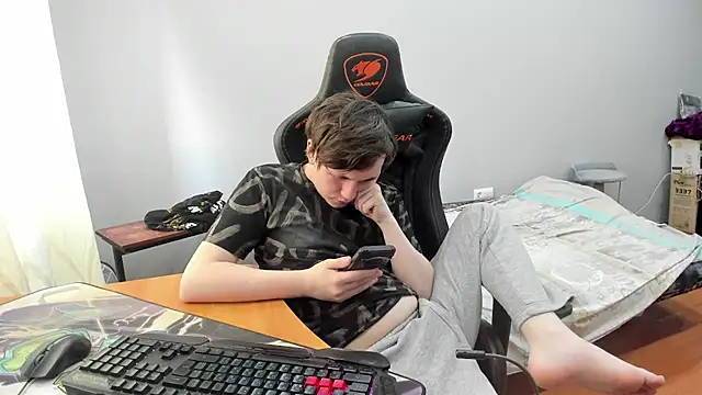 iliaskrislove webcam