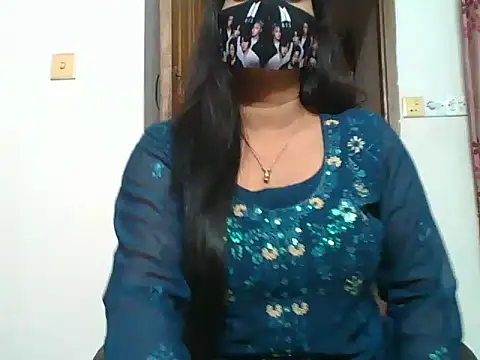 MuniaAfrin webcam