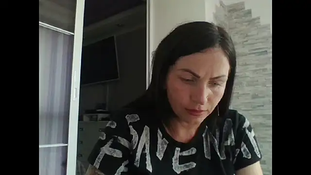 mystaluuna - MystaLuuna's free webcam