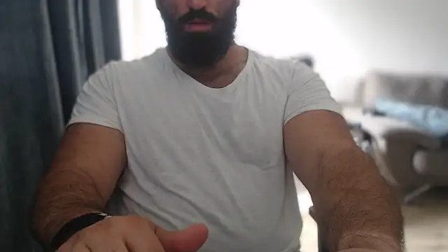 hugemachohandsome webcam