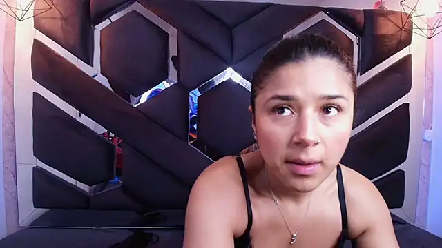 lilith_nv webcam