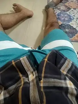 Nightboy_adhi webcam
