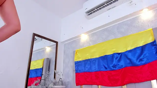 Camilaa_Sanchez_ webcam