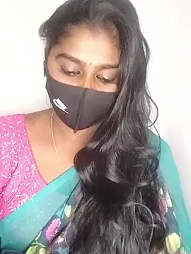 Tamil_Azhaghi webcam