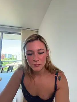Anastasia_J webcam