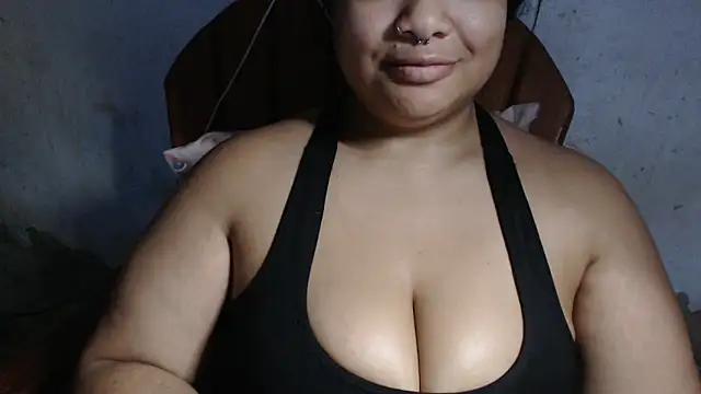 poidongirl13 webcam