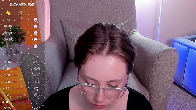 Molli_Luv webcam