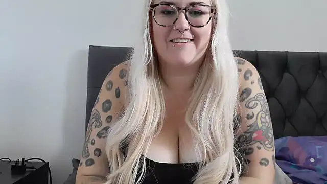 Sizzling_Indie36 webcam