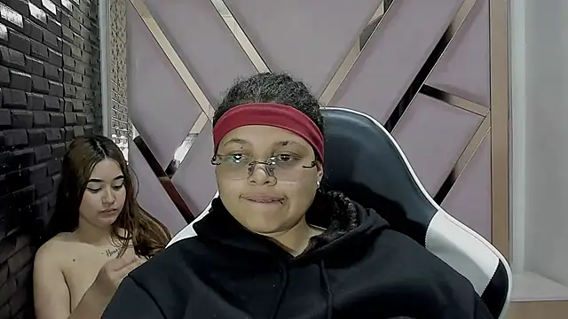 LevisMiaRx webcam