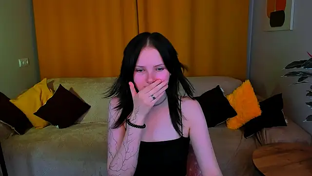 leila_xxbaby - Leila_xxBaby's free webcam