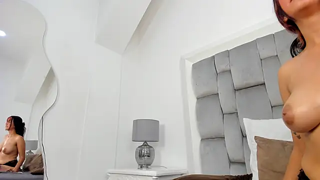 liz_rivera webcam