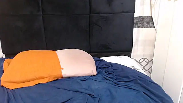 bootygoddess23 - BootyGoddess23's free webcam