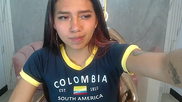Nahomy_ch webcam