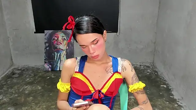 Colette_Thompson webcam